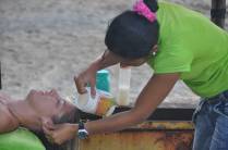 Cuidando da beleza na Praia do Futuro, em Fortaleza - CE